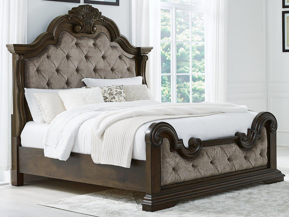 Maylee Bedroom Set