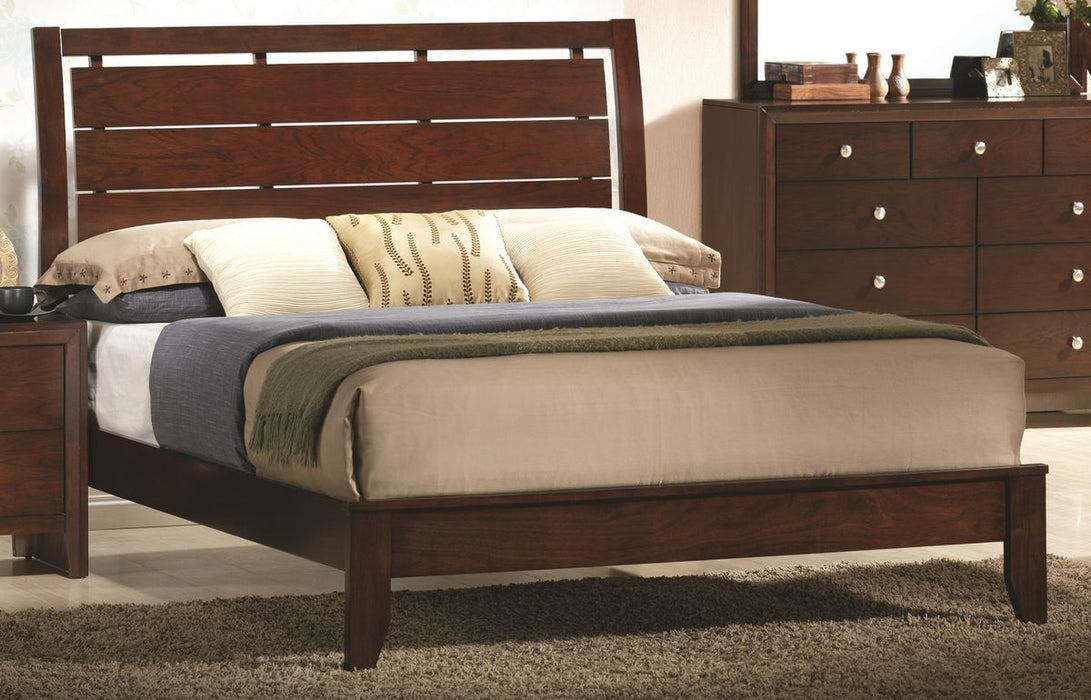 Crown Mark Furniture Evan Queen Bed in Warm Brown