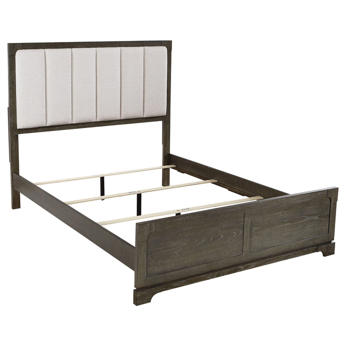 Gran Park Panel Bed